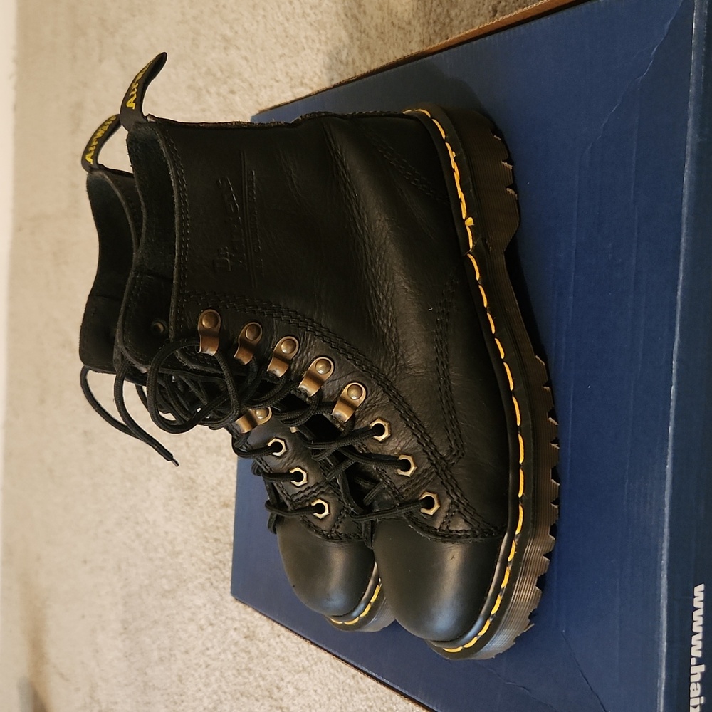 Vintage Dr. Martens the Original 8086 Leather Boots Womens 5 Black